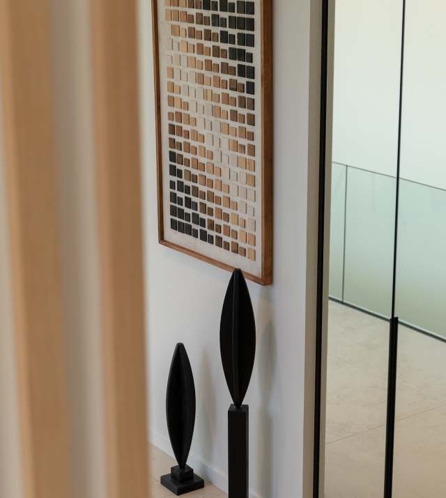 Resa Estates for sale Ibiza Vlla Aixa te koop sale lift sea views detail hallwsay.jpg